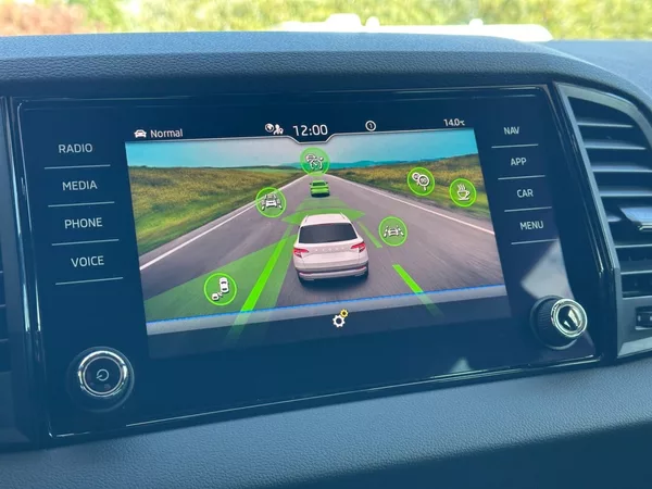 Škoda Karoq 1.5TSi SPORTLINE, VIRTUAL. - foto 14