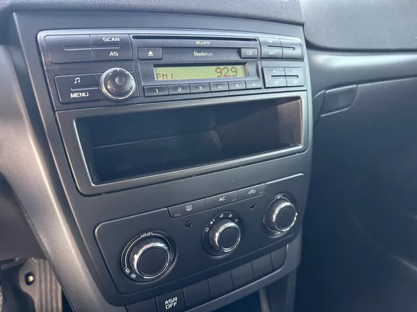 Škoda Yeti 2.0TDi MOC PĚKNÝ STAV, - foto 10