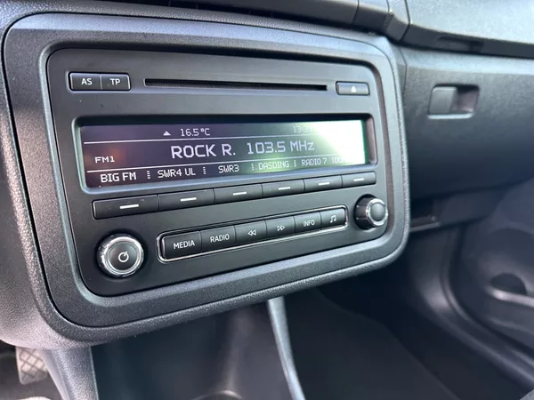 Škoda Fabia 1.2TSi VÝHŘEV SED.DIGI. KLIMA - foto 11