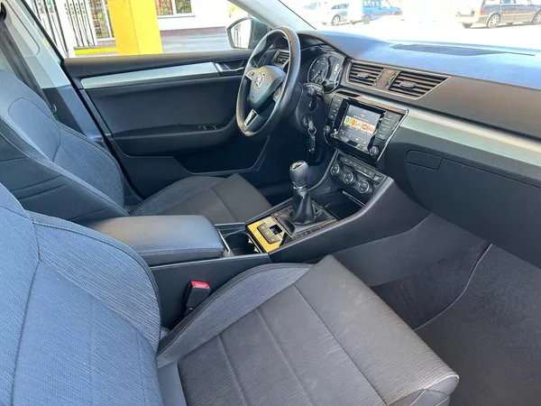 Škoda Superb 1.6TDi KAMERA,SMARTLINK, - foto 6