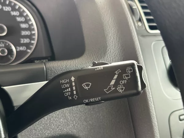 Volkswagen Touran 1.2TSi NOVÉ ROZVODY,PĚKNÝ STAV - foto 11