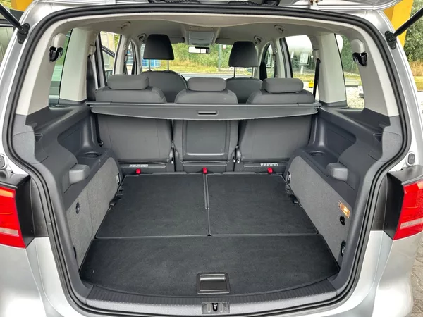 Volkswagen Touran 1.2TSi NOVÉ ROZVODY,PĚKNÝ STAV - foto 18