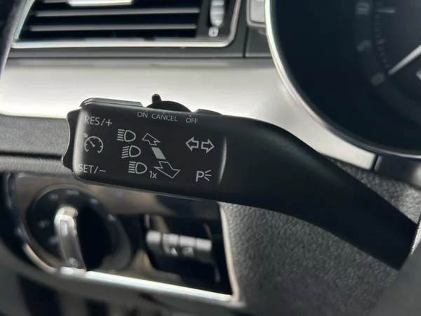 Škoda Superb 2.0TDi NAVI, XENON,KŮŽE,100%KM - foto 13