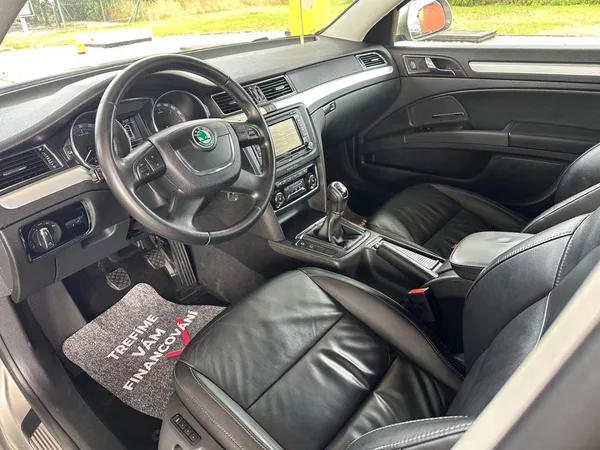 Škoda Superb 2.0TDi NAVI, XENON,KŮŽE,100%KM - foto 7