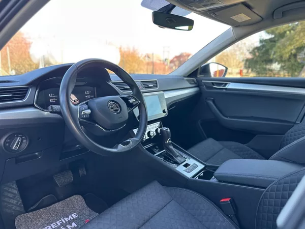 Škoda Superb 2.0TDi VIRTUAL,KAMERA,1.MAJ. - foto 7