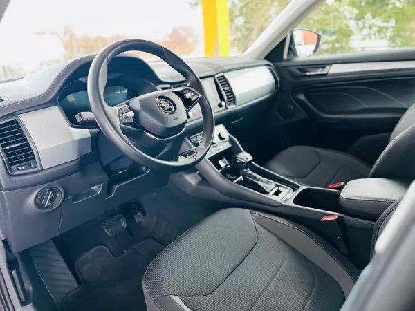 Škoda Kodiaq 1.5TSi 7MÍST,KAMERA,VIRTUAL - foto 7