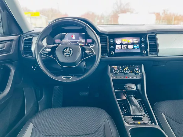 Škoda Kodiaq 1.5TSi 7MÍST,KAMERA,VIRTUAL - foto 8
