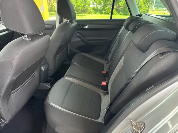 Škoda Fabia 1.0TSi STYLE+ - foto 14