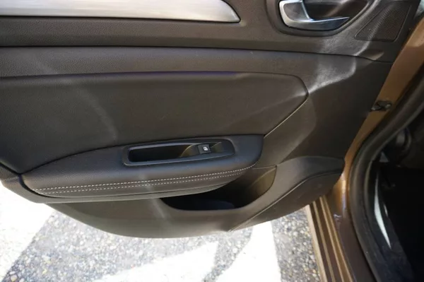 Renault Mégane 1,2 1,Majitel nové v ČR - foto 10