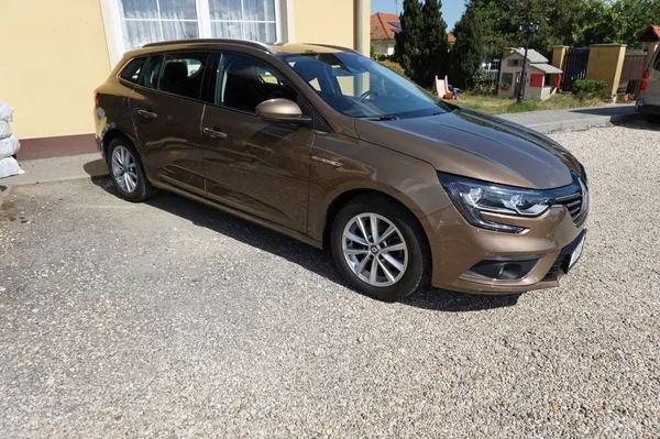 Renault Mégane 1,2 1,Majitel nové v ČR - foto 2