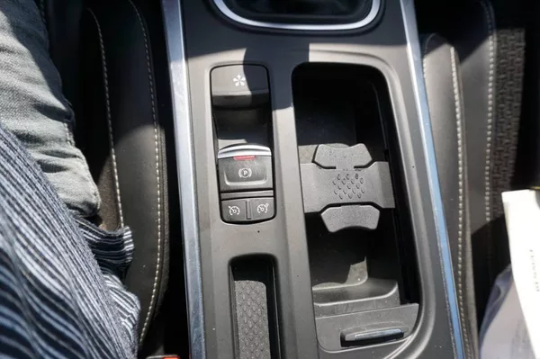 Renault Mégane 1,2 1,Majitel nové v ČR - foto 26