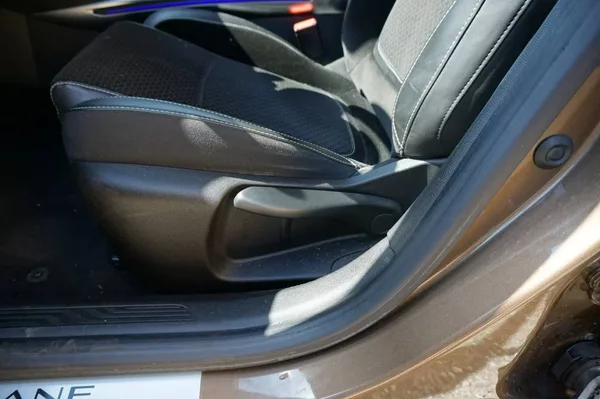 Renault Mégane 1,2 1,Majitel nové v ČR - foto 8