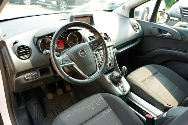 Opel Meriva ENJOY 1,4T 88 kW - foto 22
