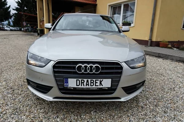 Audi A4 2,0 TDI 105 kW - foto 10