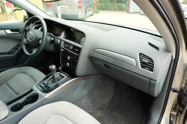 Audi A4 2,0 TDI 105 kW - foto 16