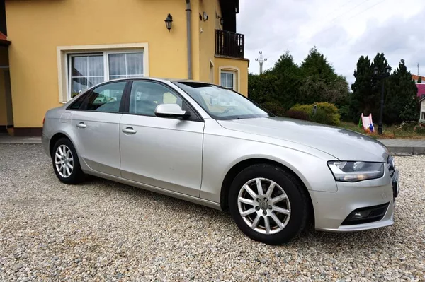 Audi A4 2,0 TDI 105 kW - foto 2