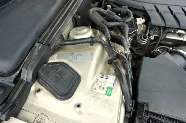 Audi A4 2,0 TDI 105 kW - foto 31