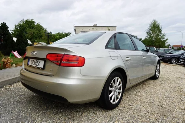 Audi A4 2,0 TDI 105 kW - foto 4