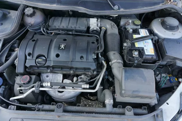 Peugeot 206 206 CC 1,6 - foto 15