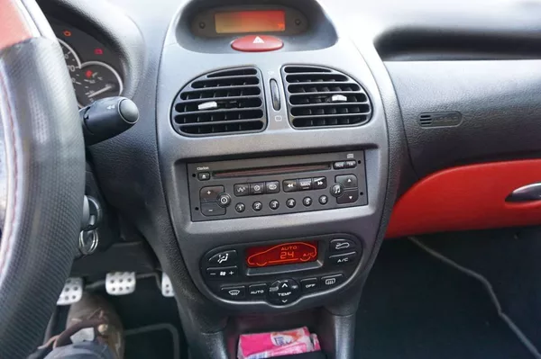Peugeot 206 206 CC 1,6 - foto 20