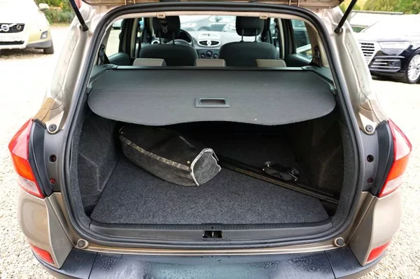 Renault Clio 1,2 16V 55 kW - foto 10
