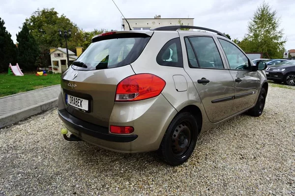 Renault Clio 1,2 16V 55 kW - foto 4
