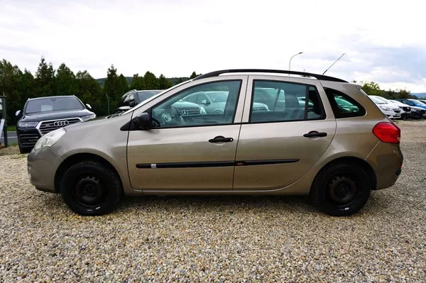 Renault Clio 1,2 16V 55 kW - foto 7