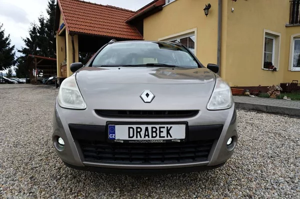 Renault Clio 1,2 16V 55 kW - foto 9