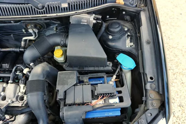 Volkswagen Polo COMFORT 1,2 HTP 44 kW - foto 35