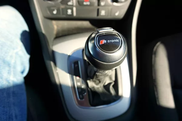 Audi Q3 2,0 TDI 110 kW - foto 29