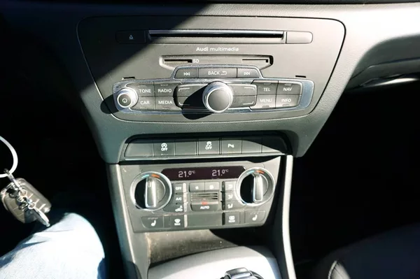 Audi Q3 2,0 TDI 110 kW - foto 32