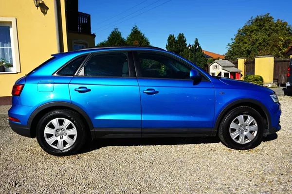 Audi Q3 2,0 TDI 110 kW - foto 4