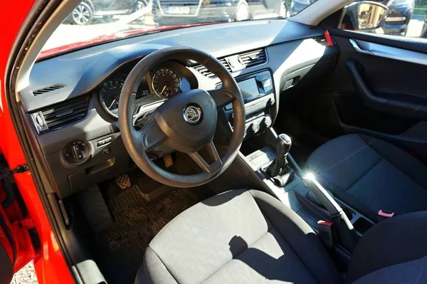 Škoda Octavia ACTIVE 1,6 TDI 66 kW - foto 25