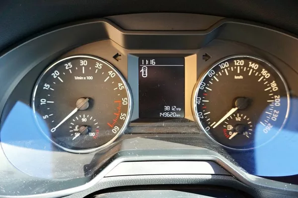 Škoda Octavia ACTIVE 1,6 TDI 66 kW - foto 26