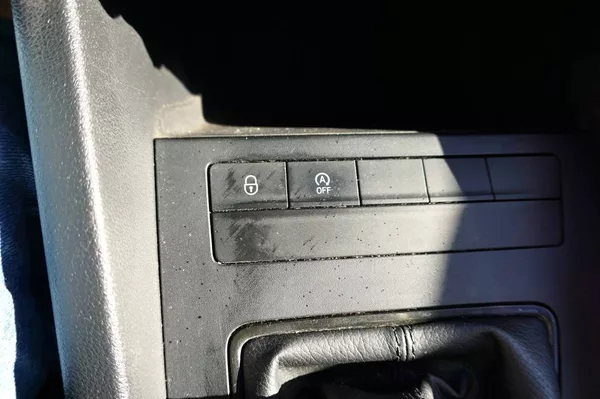 Škoda Octavia ACTIVE 1,6 TDI 66 kW - foto 28