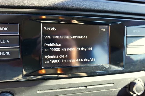 Škoda Octavia ACTIVE 1,6 TDI 66 kW - foto 32