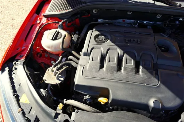 Škoda Octavia ACTIVE 1,6 TDI 66 kW - foto 41