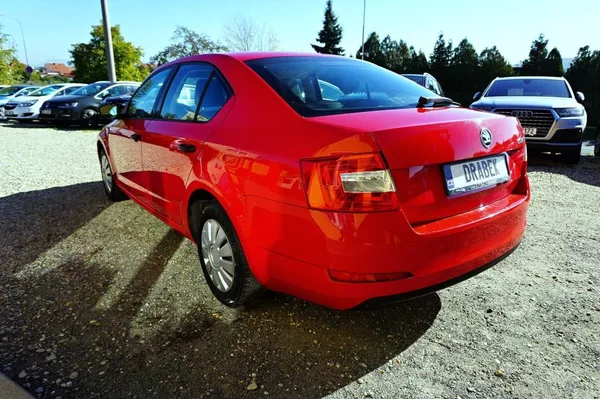 Škoda Octavia ACTIVE 1,6 TDI 66 kW - foto 7