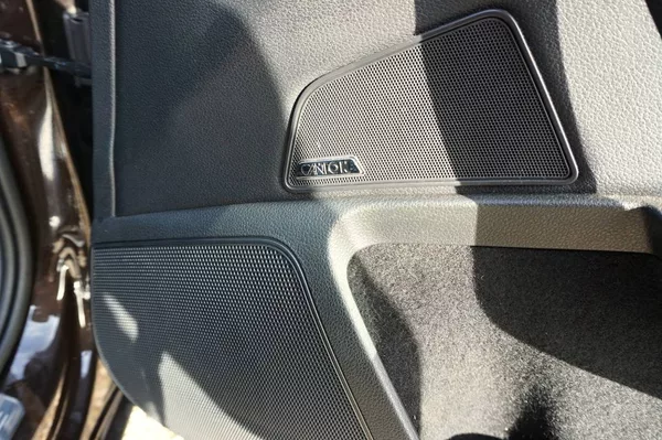 Škoda Superb STYLE PLUS 2,0 TDI 110 kW - foto 20
