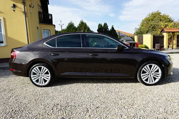 Škoda Superb STYLE PLUS 2,0 TDI 110 kW - foto 3