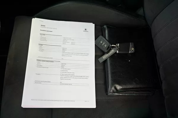 Škoda Superb STYLE PLUS 2,0 TDI 110 kW - foto 46