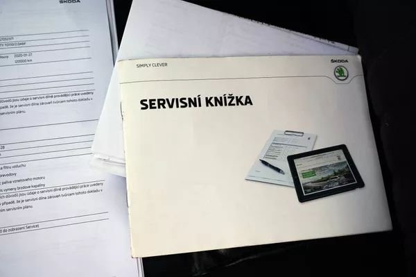 Škoda Superb STYLE PLUS 2,0 TDI 110 kW - foto 47