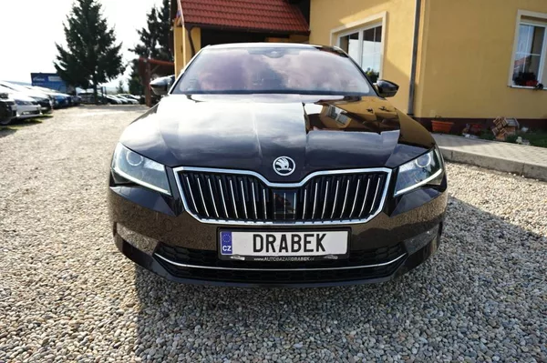 Škoda Superb STYLE PLUS 2,0 TDI 110 kW - foto 9