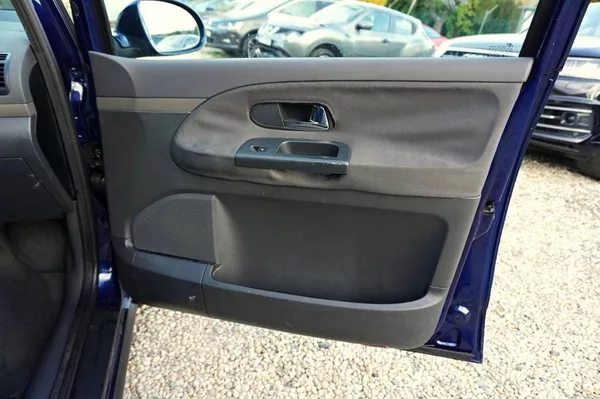 Volkswagen Sharan 2,0 TDI 103 kW - foto 16