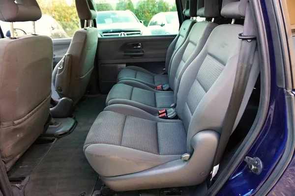 Volkswagen Sharan 2,0 TDI 103 kW - foto 22