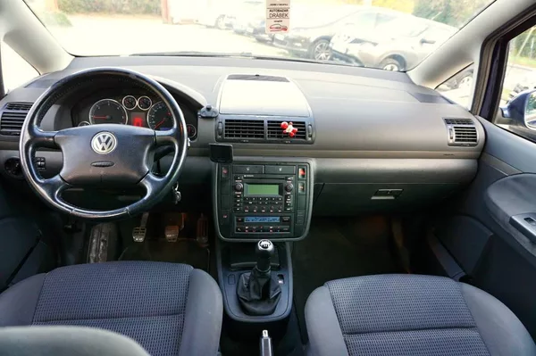 Volkswagen Sharan 2,0 TDI 103 kW - foto 23