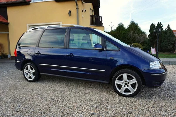 Volkswagen Sharan 2,0 TDI 103 kW - foto 3