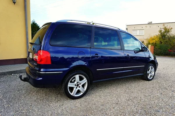 Volkswagen Sharan 2,0 TDI 103 kW - foto 4