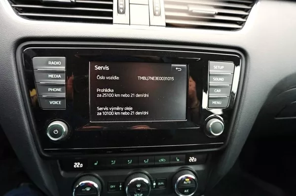 Škoda Octavia STYLE 2,0 TDI 110 kW - foto 30