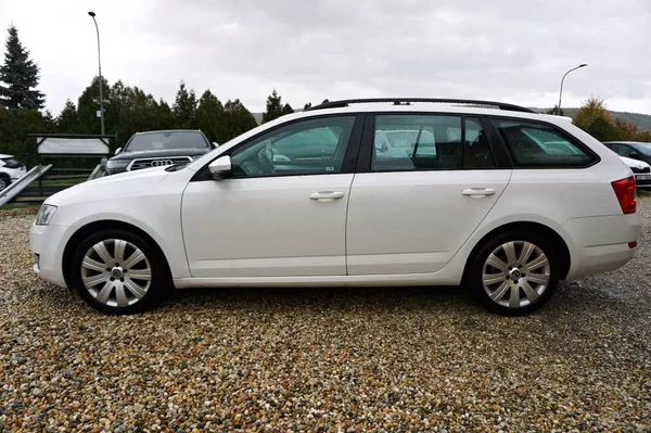 Škoda Octavia STYLE 2,0 TDI 110 kW - foto 7